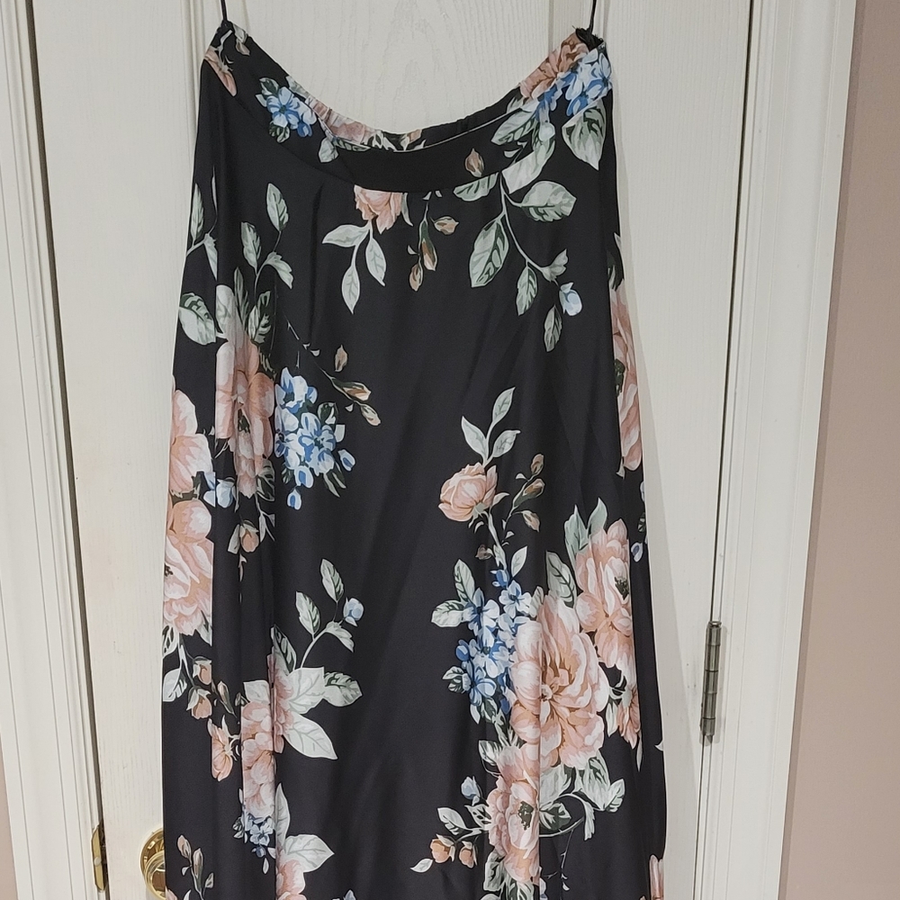 Maxi floral skirt